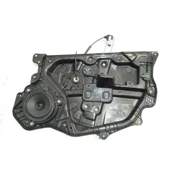 ELEVALUNAS DELANTERO DERECHO KB7W5897XA 