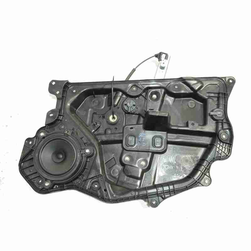 ELEVALUNAS DELANTERO DERECHO KB7W5897XA 