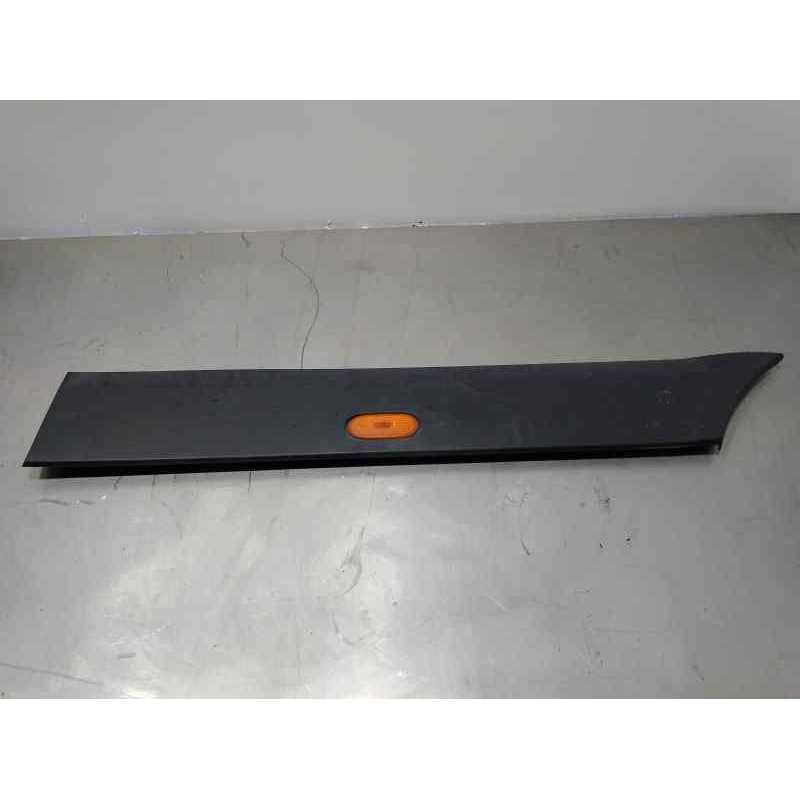 MOLDURA LATERAL IZQUIERDA 