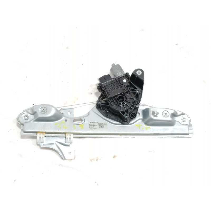 ELEVALUNAS TRASERO DERECHO 827006UA1B 