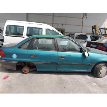 OPEL ASTRA F Sedán (T92) de desguace