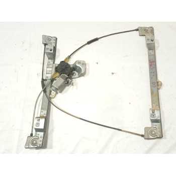 ELEVALUNAS DELANTERO DERECHO 807207012R 
