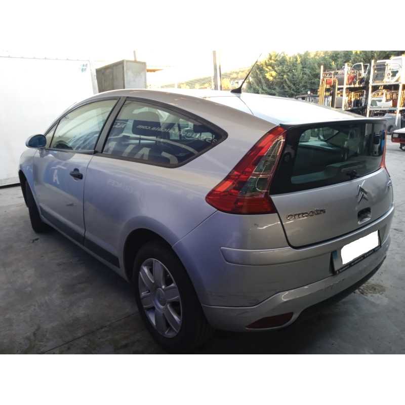 citroën c4 berlina del año 2004