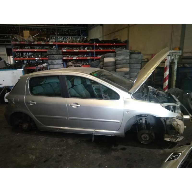 peugeot 307 berlina (s2) del año 2010