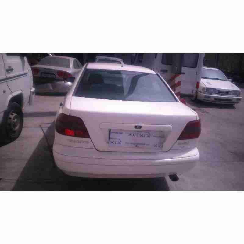 volvo s40 berlina del año 1997
