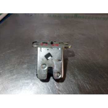 CERRADURA MALETERO / PORTON 8R0827505 4 PINES 