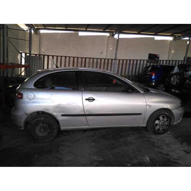 seat ibiza (6l1) del año 2002
