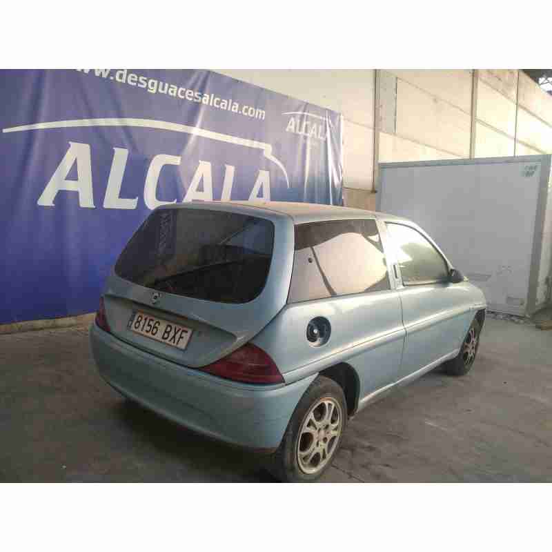 lancia lancia y del año 2002
