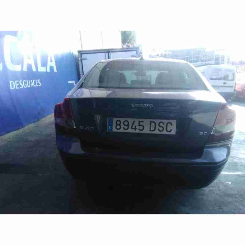 volvo s40 berlina del año 2005