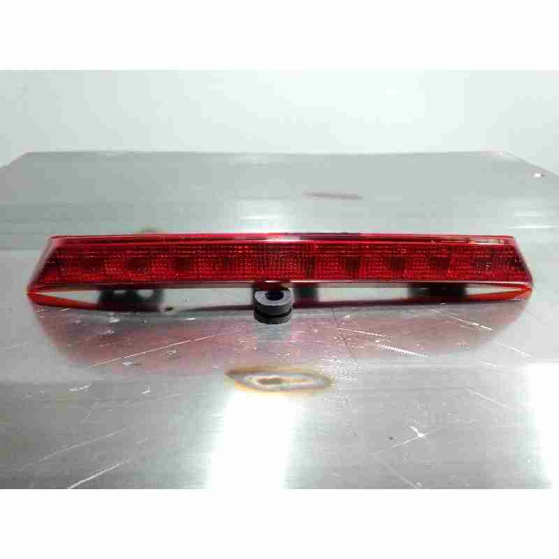 LUZ CENTRAL DE FRENO B45C51580 