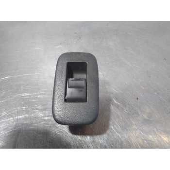 MANDO ELEVALUNAS TRASERO DERECHO 848100D030 