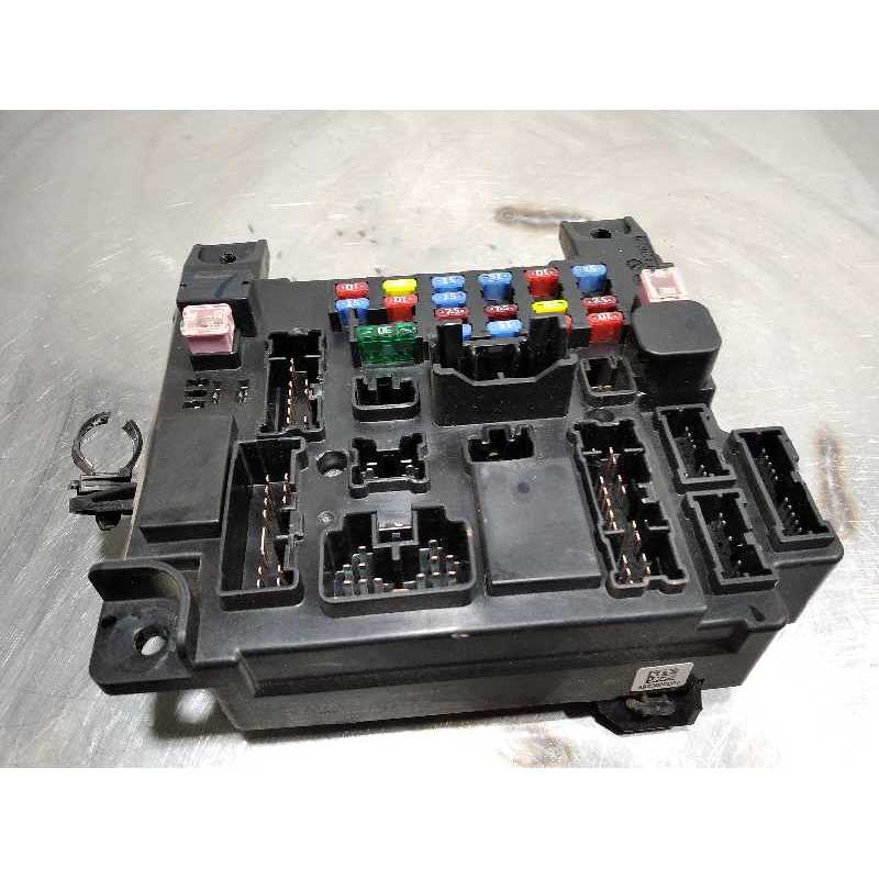 CAJA RELES / FUSIBLES 4923020207 