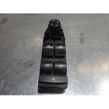 MANDO ELEVALUNAS DELANTERO IZQUIERDO 912212101 