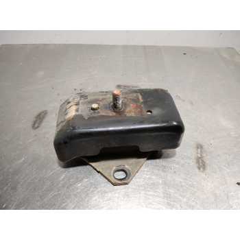 SOPORTE MOTOR DERECHO MR992670 