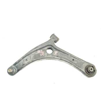 BRAZO SUSPENSION INFERIOR DELANTERO IZQUIERDO 4013A499 