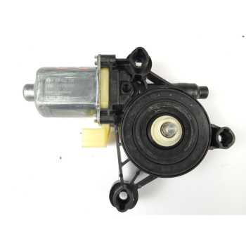 MOTOR ELEVALUNAS DELANTERO DERECHO 0130822716 