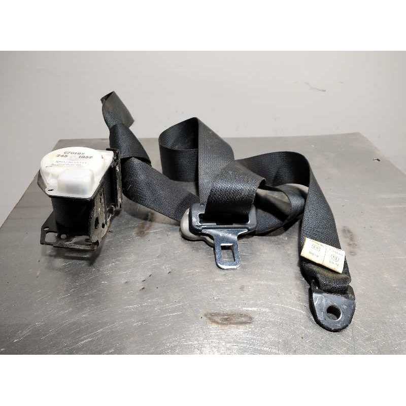 CINTURON SEGURIDAD TRASERO IZQUIERDO MN123830HAY 