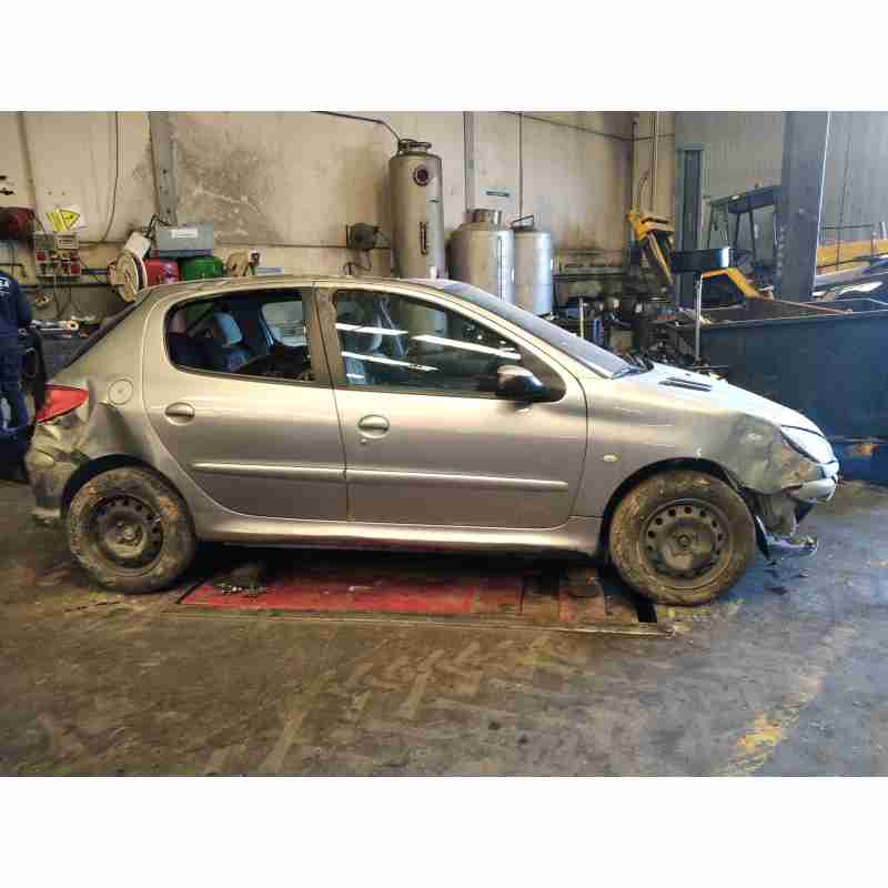 peugeot 206 berlina del año 2005