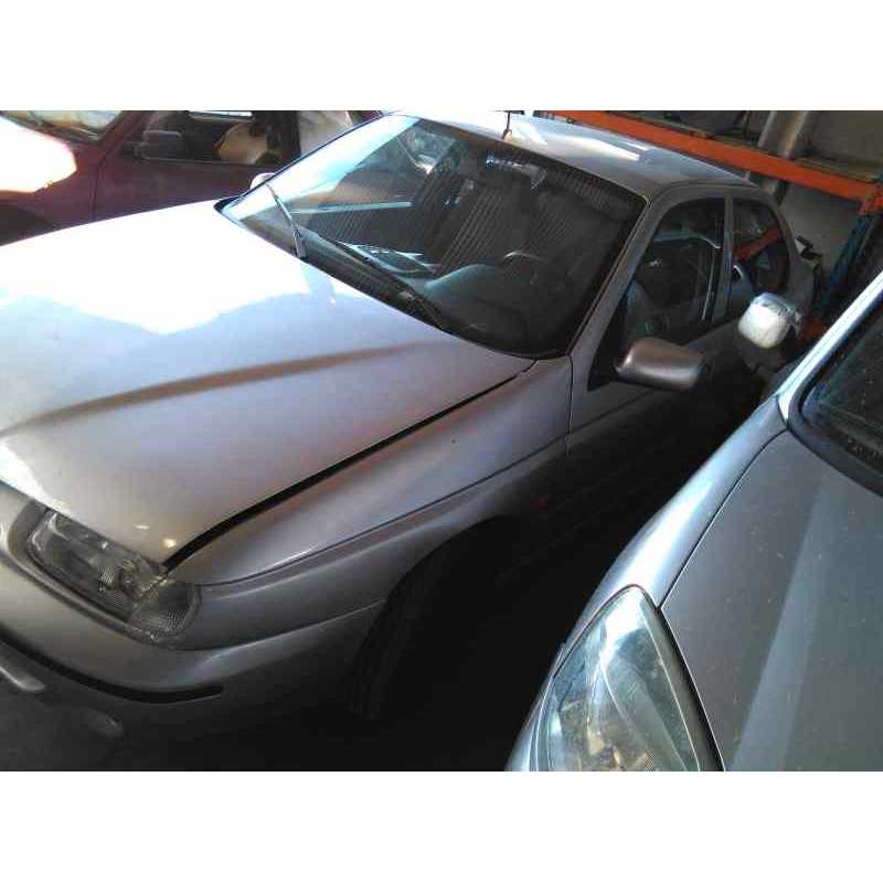 alfa romeo 146 del año 2000
