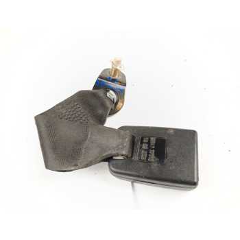 ENGANCHE CINTURON TRASERO DERECHO 888427F210 