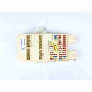 CAJA RELES / FUSIBLES 8215335031 