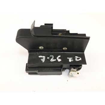 CERRADURA PUERTA TRASERA DERECHA 825023654R 