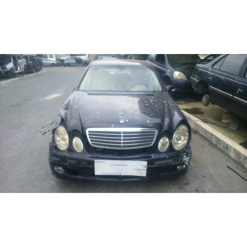 mercedes-benz clase e (w211) berlina del año 2002