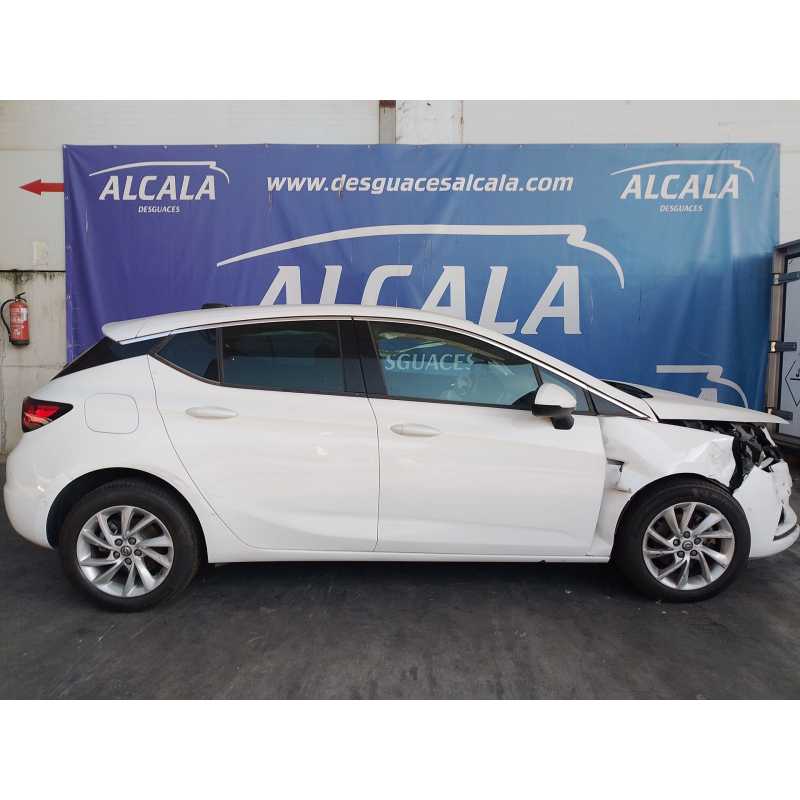 opel astra k (b16) del año 2017