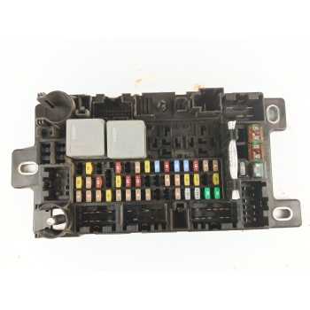 CAJA RELES / FUSIBLES M8D214A073BA 