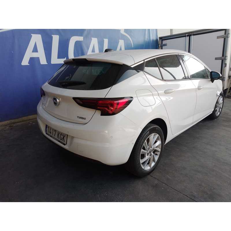 opel astra k (b16) del año 2017