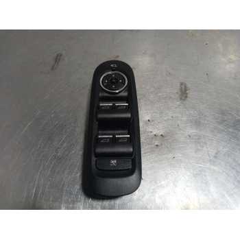 MANDO ELEVALUNAS DELANTERO IZQUIERDO A1009880829 