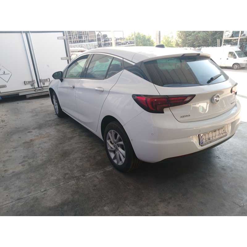 opel astra k (b16) del año 2017