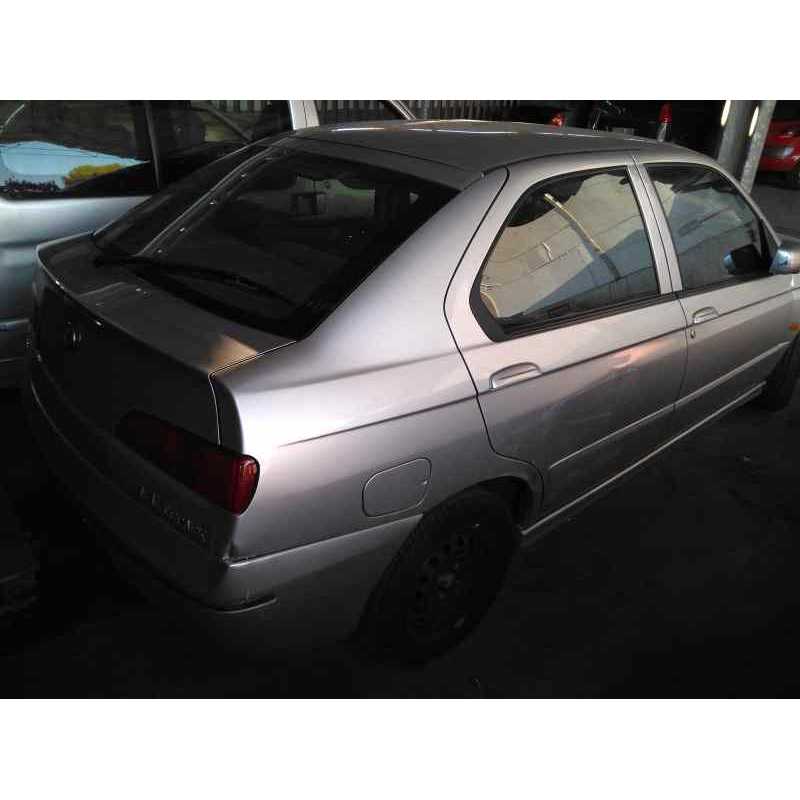 alfa romeo 146 del año 2000