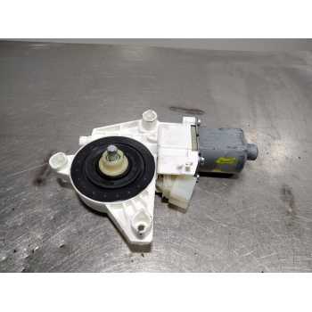 MOTOR ELEVALUNAS TRASERO IZQUIERDO 0130822757 5 PINES