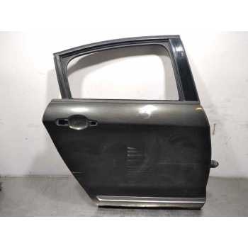 PUERTA TRASERA DERECHA 9008R8 ARAÑADA 