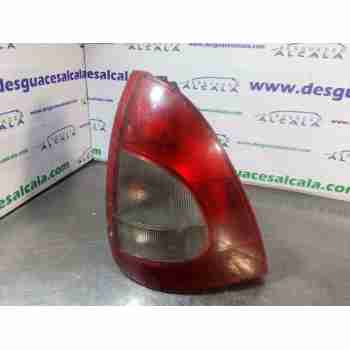 PILOTO TRASERO IZQUIERDO PLASTICO ROTO 