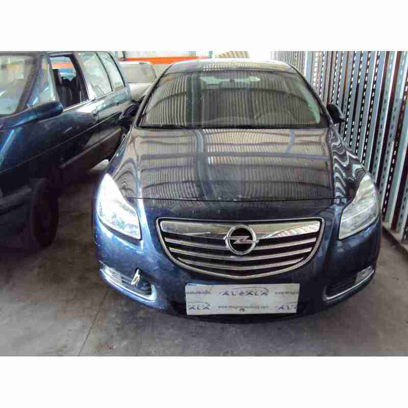 opel insignia berlina del año 2010
