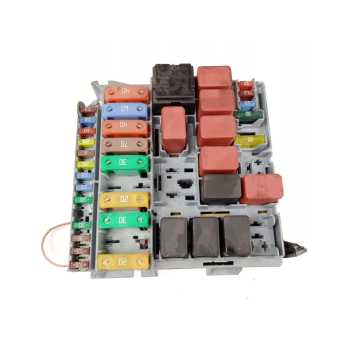 CAJA RELES / FUSIBLES 51905216 