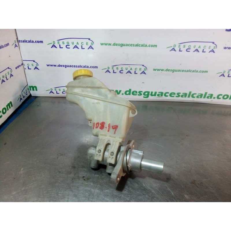 BOMBA FRENO 2 SALIDAS 
