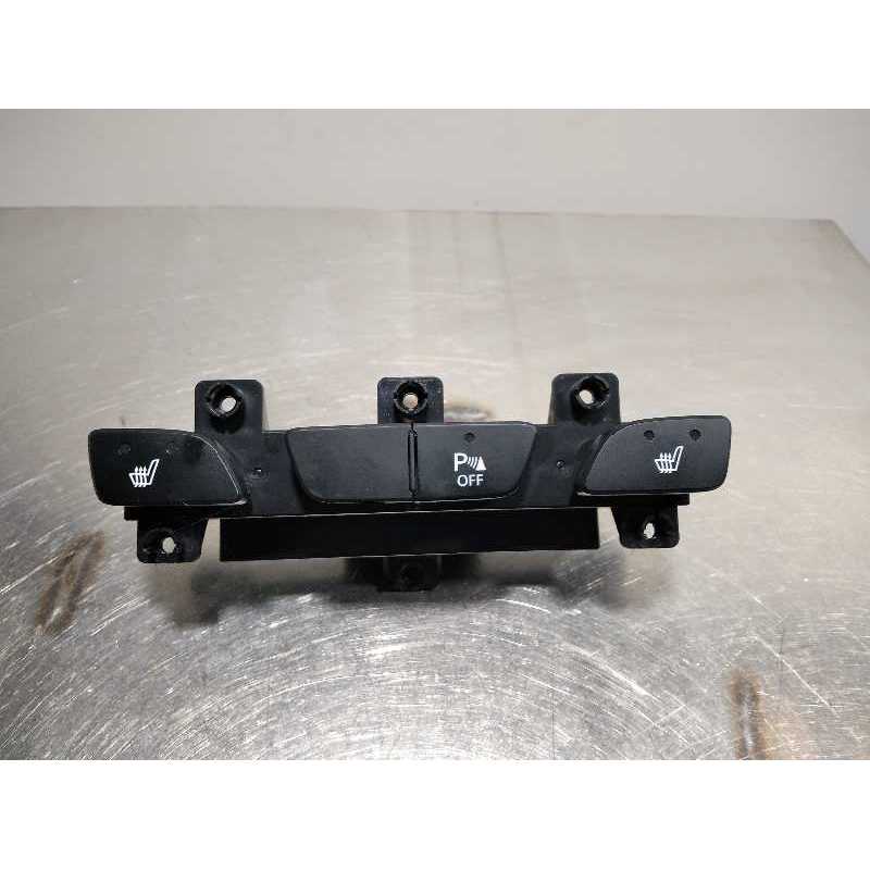BOTONERA 933102Y100TAN 18 PINES ASIENTOS CALEFACTABLES