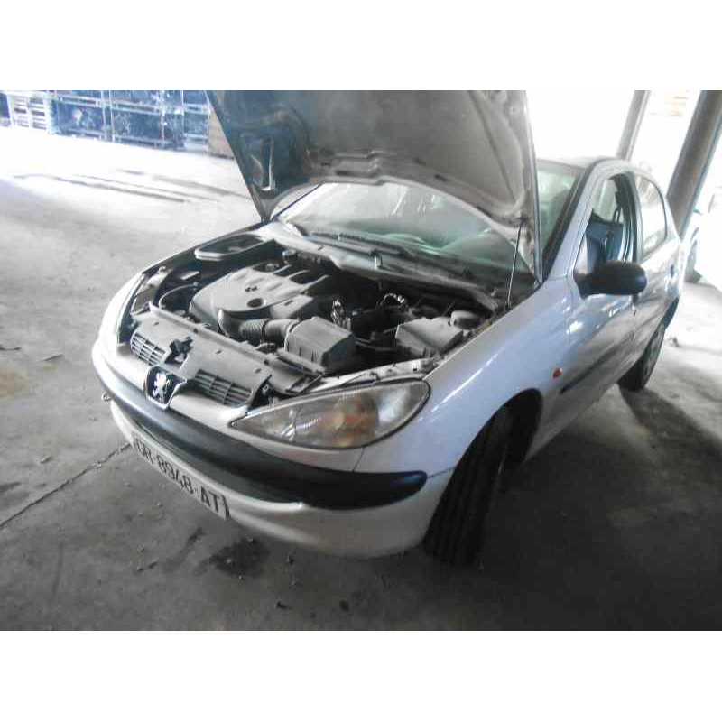 peugeot 206 berlina del año 1999