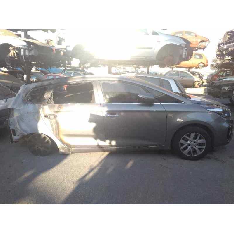 kia carens ( ) del año 2017