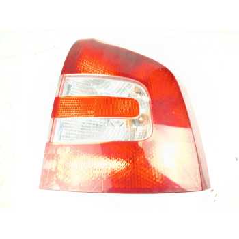 PILOTO TRASERO DERECHO 1Z5945112A 