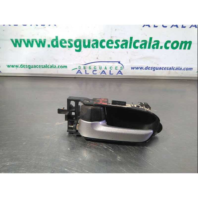 MANETA INTERIOR TRASERA IZQUIERDA 