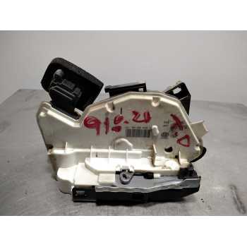 CERRADURA PUERTA TRASERA DERECHA 5K4839016Q 7 PINES 