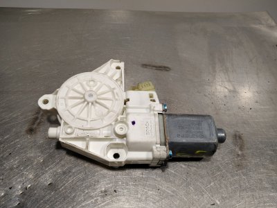 MOTOR ELEVALUNAS DELANTERO IZQUIERDO de 320 CDI (251.022) 