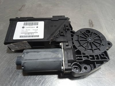 MOTOR ELEVALUNAS TRASERO DERECHO VOLKSWAGEN TOUAREG (7L6) TDI R5