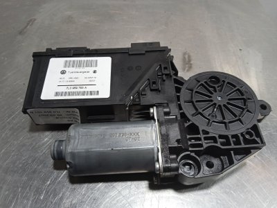 MOTOR ELEVALUNAS DELANTERO IZQUIERDO VOLKSWAGEN TOUAREG (7L6) TDI R5