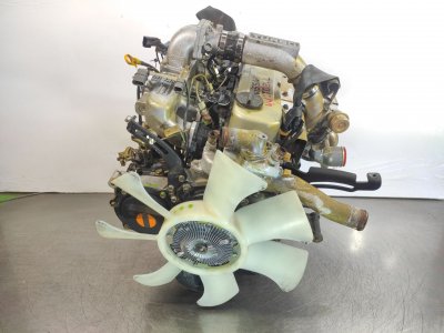 MOTOR COMPLETO NISSAN TERRANO/TERRANO.II (R20) 2.7 Turbodiesel