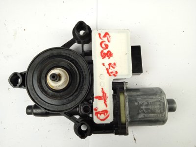 MOTOR ELEVALUNAS TRASERO DERECHO de SEAT LEON ST (5F8)       013 